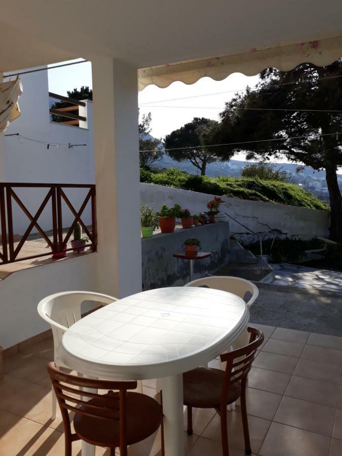 Maria Guesthouse Kini Exteriér fotografie